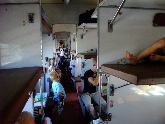 ua2010_215