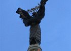 Der Engel schaut von oben runter